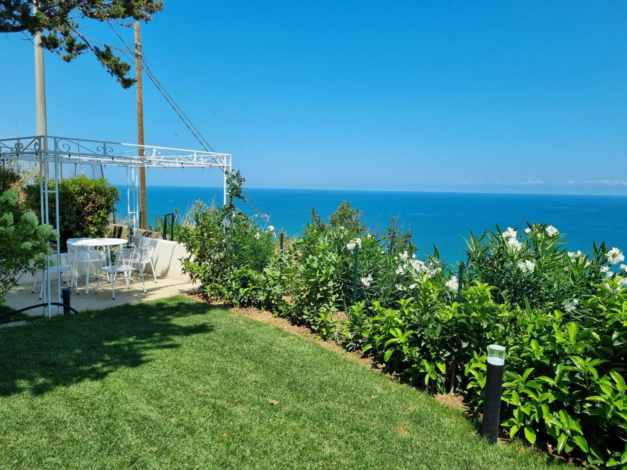 Villa Carezza Del Mare Torino di Sangro Exterior foto